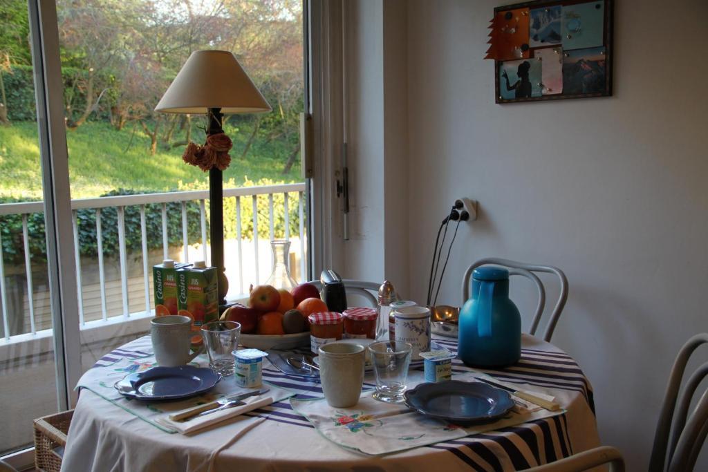 Les Hauts De Perrache Bed & Breakfast Sainte-Foy-les-Lyon Phòng bức ảnh